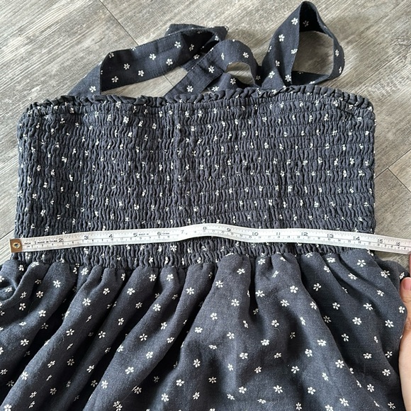 AE SMOCKED DITSY MINI DRESS - Picture 7 of 9